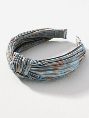 Anthropologie Tie-Die Pleated Headband in Pale Blue. Brand new!